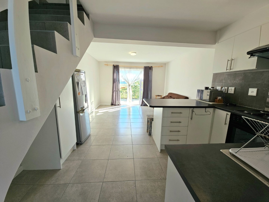 2 Bedroom Property for Sale in Stratford Green Western Cape